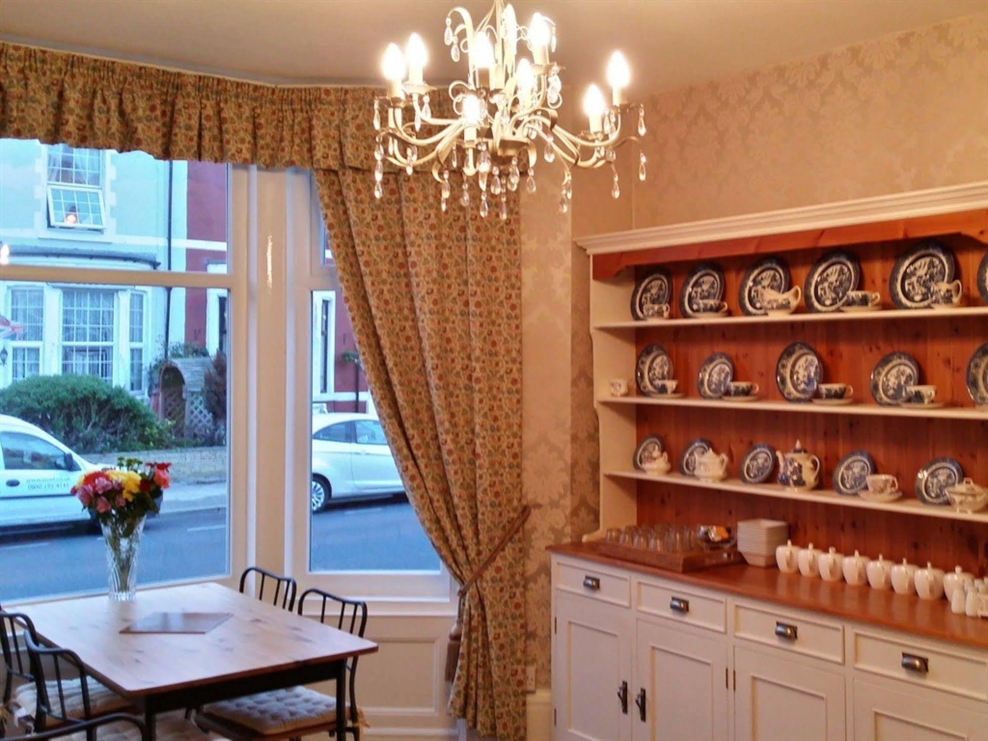 Bed and Breakfast Eden House à Blackpool Extérieur photo